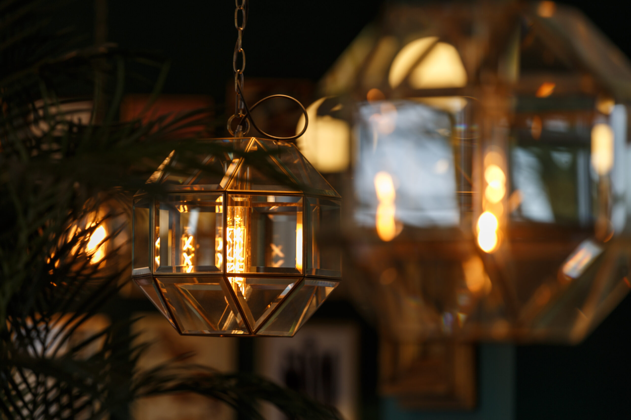 the orange tree congleton glass pendant