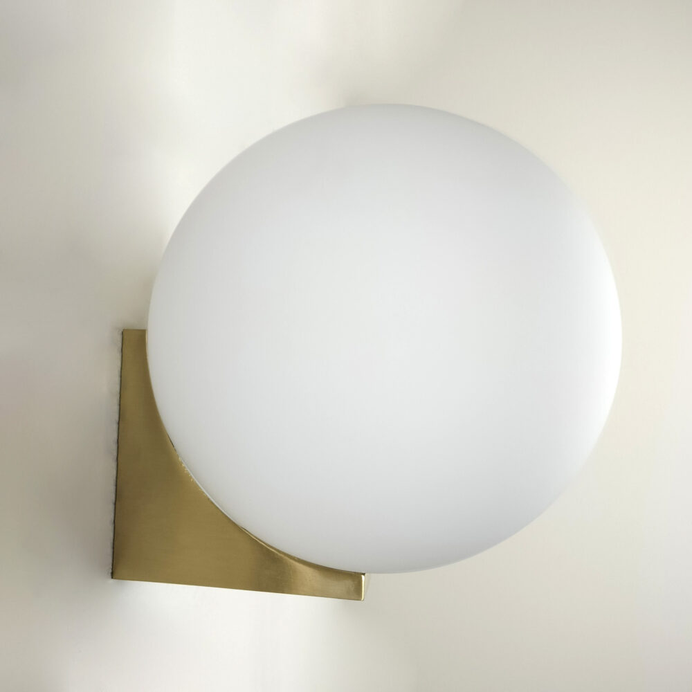 IP44 Opal Globe Hotel Bathroom Light Bathroom